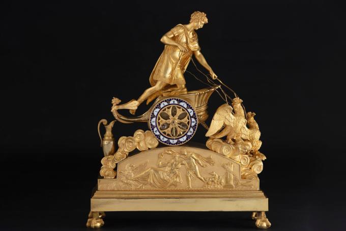 Pendola raffigurante Ganimede su un carro