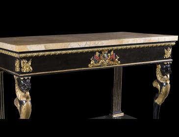 Lacquer and gold console table from the early 19th century