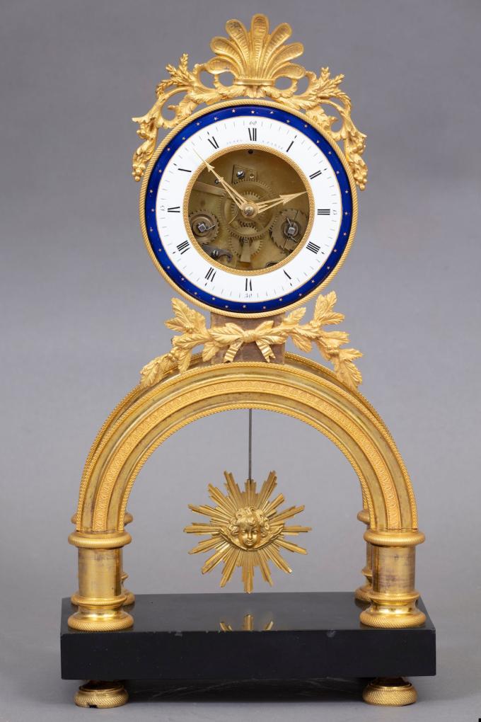 Openwork clock from the Directory era