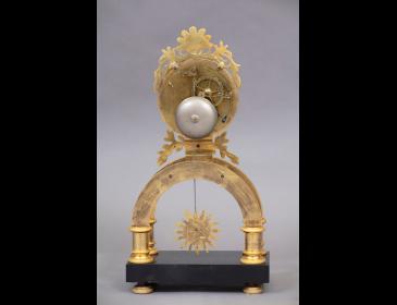 Openwork clock from the Directory era