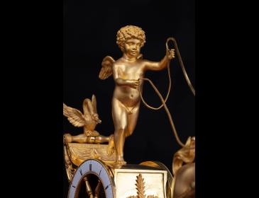Orologio raffigurante carro e Amore
