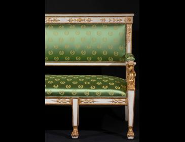 Divano neoclassico