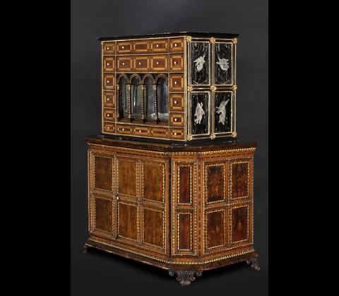 Mobile cabinet nord europeo prima metà XIX sec.