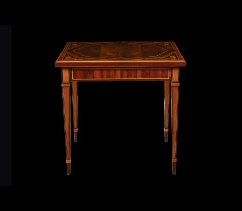 Maggiolini games table in rosewood, walnut, and fruitwood, late 18th century